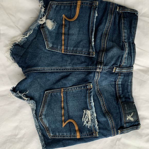 American eagle women’s size 2 jean shorts - Picture 2 of 2